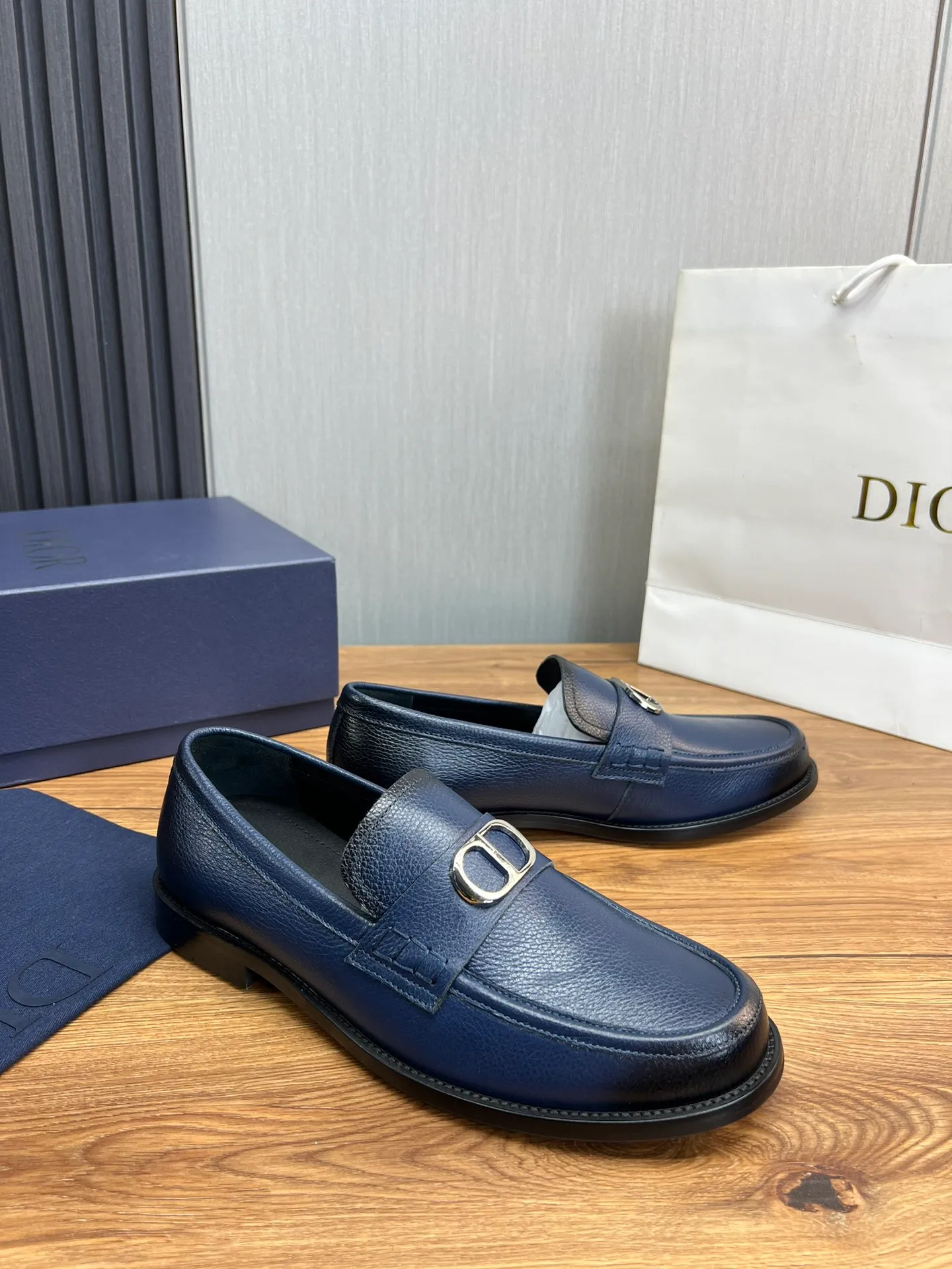 Men's men's shoes💰560💰 Dior men's business casual leather shoes👞all use imported original brand leather, just to create a more comfortable wearing experience, upper: original cowhide➕imported sheepskin lining, original non-slip and wear-resistant rubber outsole✔️36-45 (38.45 non-returnable)